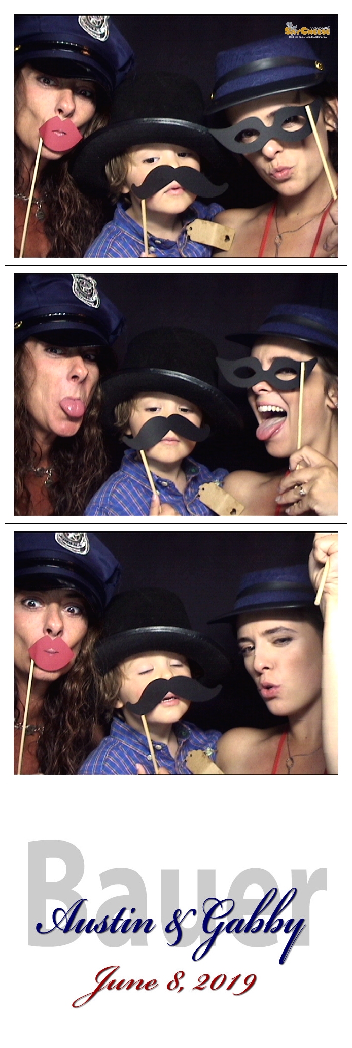 Bauer / Gregory Wedding  | View more photos from the event at gallery.saycheesephotobooth.com/u/SayCheesePhotoBooth/Bauer-Gregory-Wedding